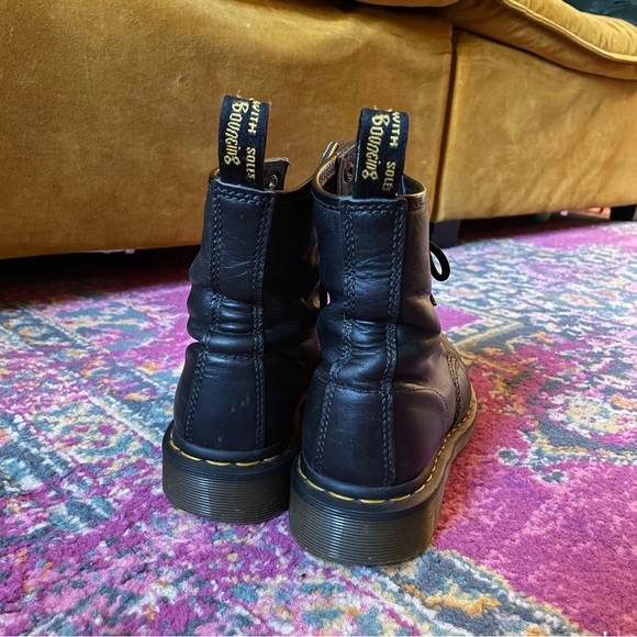 Dr Martens 1460 Leather Lace Up Boot - Picture 5 of 10